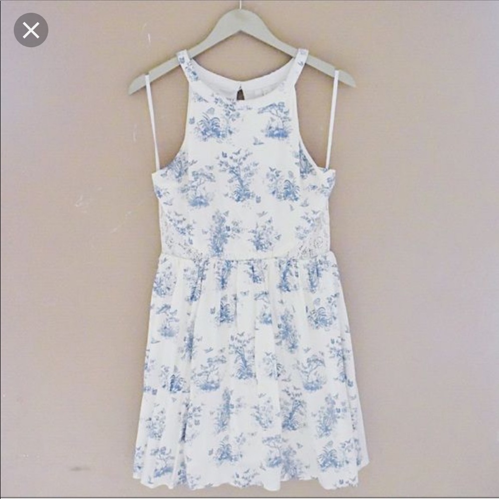 LC Cinderella Halter Dress ✨